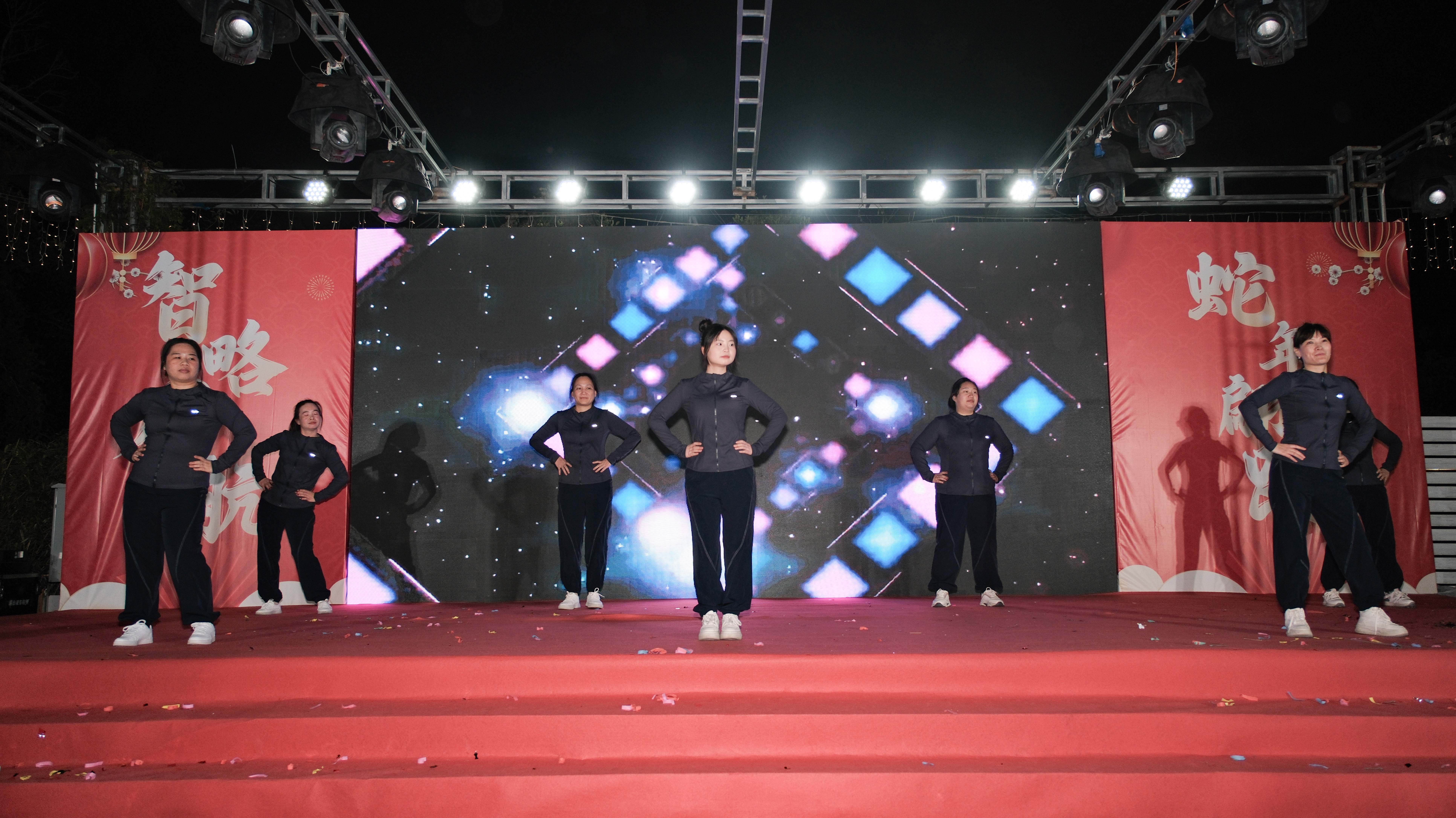 久信達(dá)科技2024年年會圓滿落幕：感恩同行，共創(chuàng)環(huán)保新未來，乘風(fēng)破浪，夢想起航(圖10)