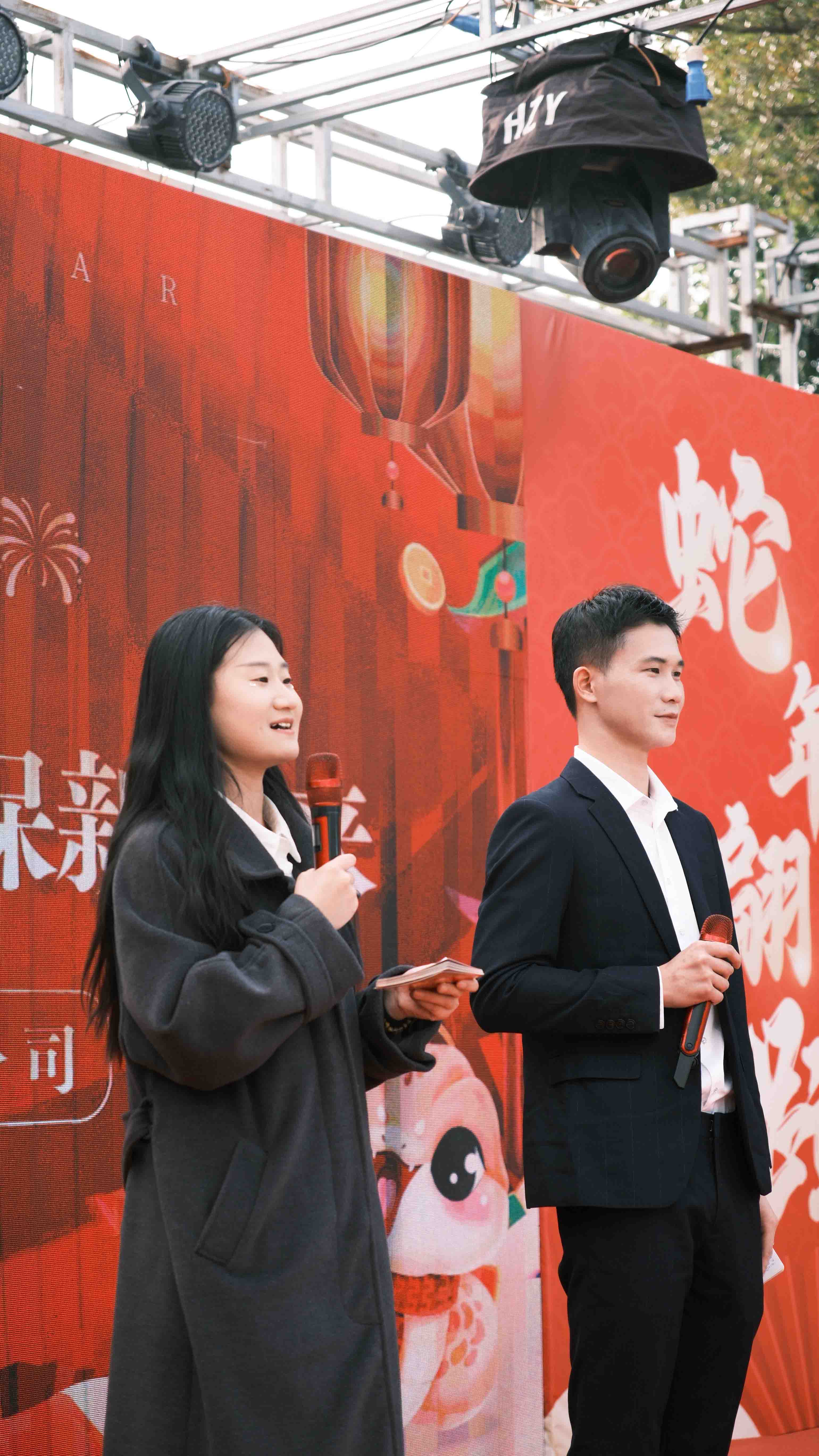 久信達(dá)科技2024年年會圓滿落幕：感恩同行，共創(chuàng)環(huán)保新未來，乘風(fēng)破浪，夢想起航(圖4)